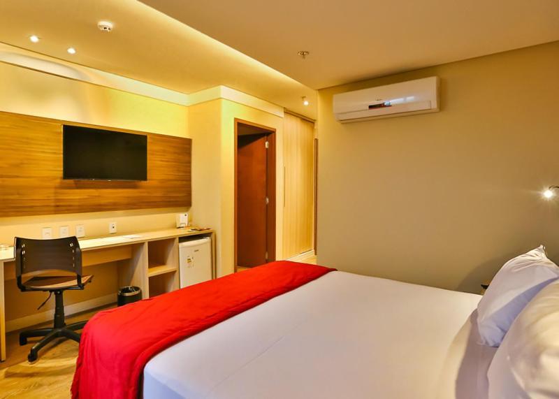 Ibiza Plaza Hotel Anápolis Eksteriør billede